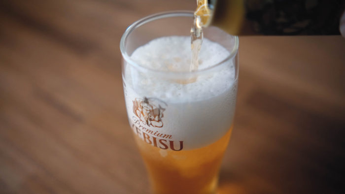ヱビスビール記念館で教わった : ビールが美味しくなる注ぎ方のコツ