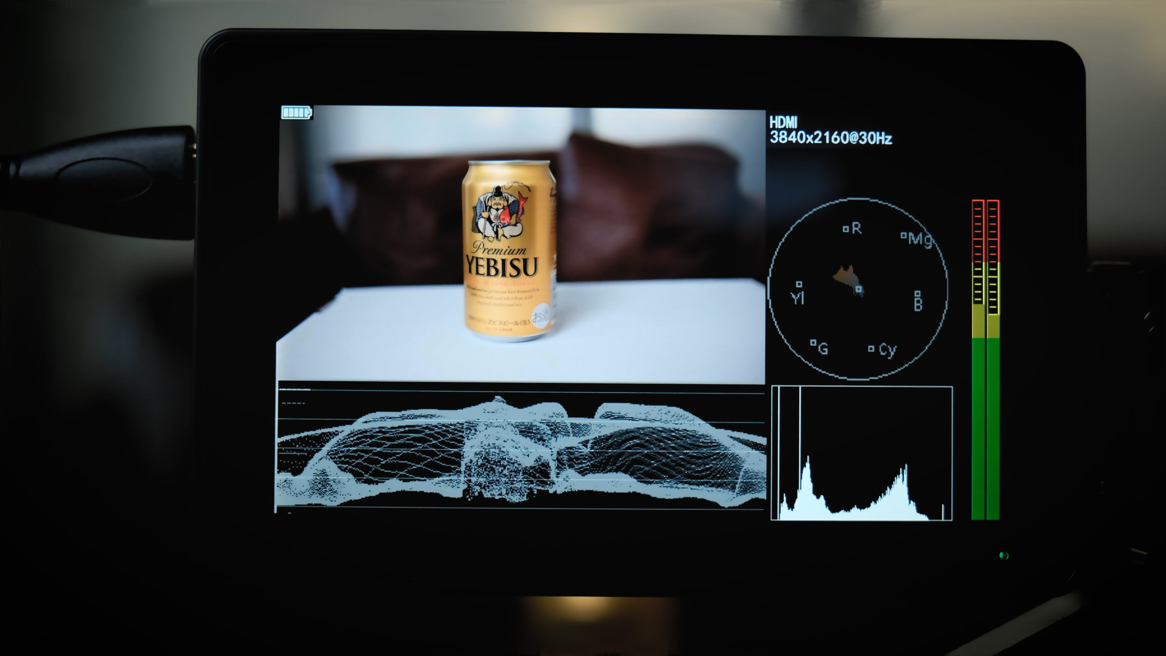 レビュー】LUT対応・タッチスクリーンで使いやすい外部モニター